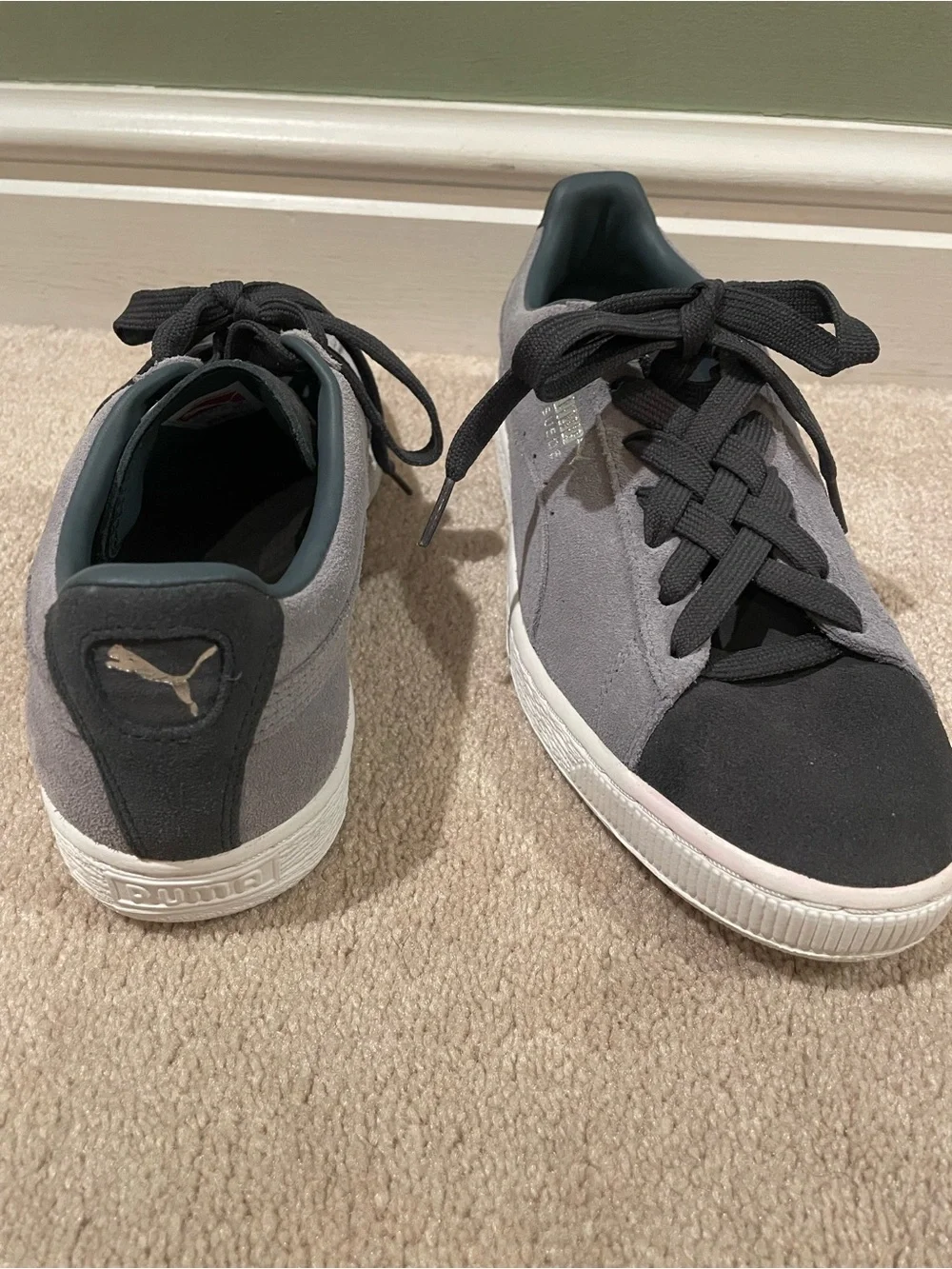 Puma Men’s Suede Classic Low-Top Sneakers - Brand New - Gray two tone